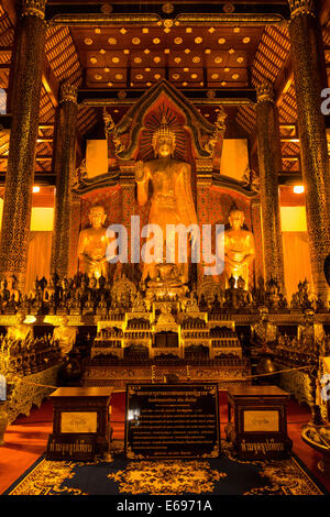 Golden Buddha Tempel Wat Chedi Luang, Chiang Mai, Nord-Thailand, Thailand Stockfoto