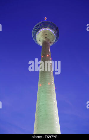 Rheinturm, Düsseldorf, Nordrhein-Westfalen, Deutschland Stockfoto