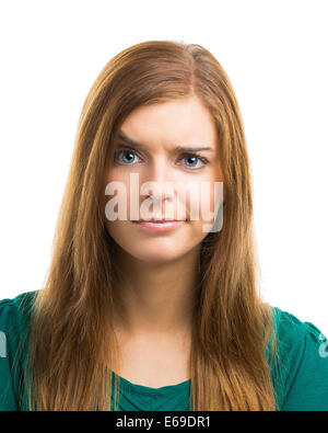 Porträt einer schönen jungen Frau mit einem verdächtigen Gesicht Stockfoto