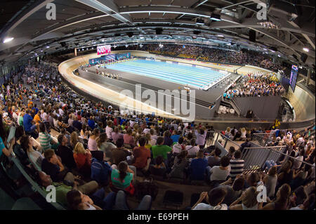 Berlin, Deutschland. 18. August 2014. Gesamtansicht des Velodrom auf der 32. LEN European Swimming Championships 2014 in Berlin, Deutschland, 18. August 2014. Foto: Tim Brakemeier/Dpa/Alamy Live News Stockfoto