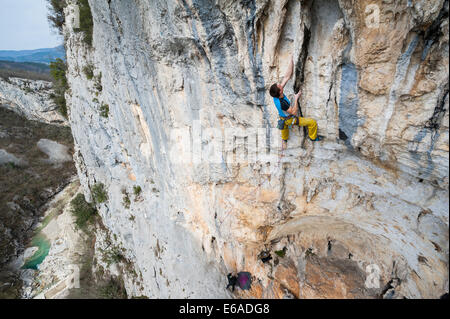 Klettern in Buzet Canyon, Kroatien. Stockfoto