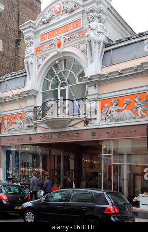 Großbritannien Großbritannien London Old Bond Street die Royal Arcade Stockfoto