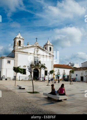 Kirche Santa Maria in Praça Infante Dom Henrique Quadrat. Lagos, Algarve. Portugal. Stockfoto