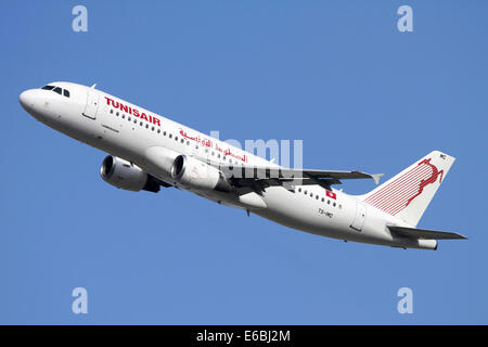 Airbus A320 der Tunisair Fluggesellschaft. Stockfoto