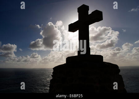 Gedenkstätte Kreuz am Kap Fisterra an der Atlantikküste der Provinz A Coruña, Region Galicien. Stockfoto