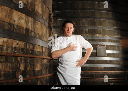 Starkoch Marco Pierre White startet der Gouverneur Apfelwein mit Westons Cider zu viel Marcle, Herefordshire. Stockfoto