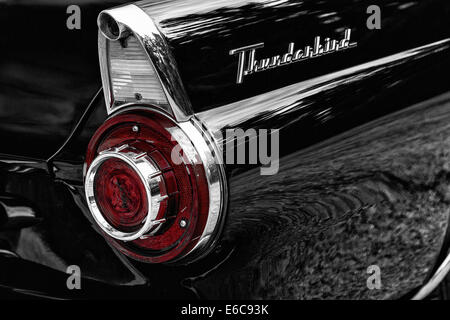 1956 Ford Thunderbird Convertabile Roadster. Detail hinteren Kotflügel Stockfoto