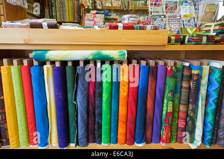 Amana, Iowa - The Heritage Designs Quilten und Handarbeiten Store an der ehemals kommunalen Amana Colonies. Stockfoto