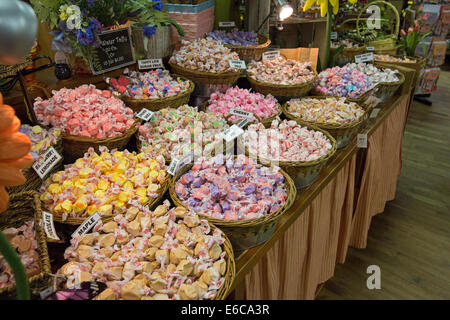 Amana, Iowa - Candy zum Verkauf bei Amana Gemischtwarenladen in den ehemals kommunalen Amana Kolonien. Stockfoto