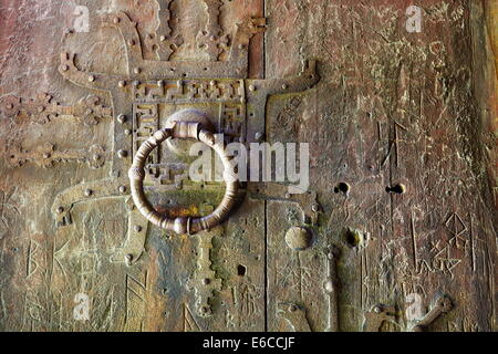 Tür-Detail der Borgund Stabkirche, Sogn Og Fjordane, Norwegen Stockfoto