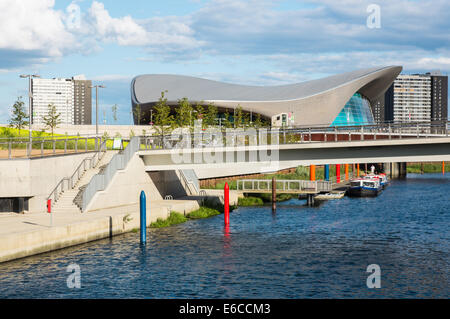London Aquatics Centre an der Queen Elizabeth Olympic Park London England Vereinigtes Königreich UK Stockfoto