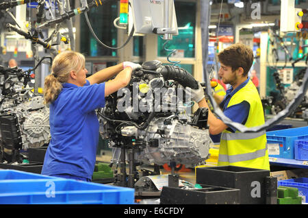 Südkoreanischen Unternehmen Hyundai Mobis, dem Bau eines neuen Werks in der industriellen Zone Mosnov in Nordmähren nächstes Jahr startet, denkt über den Einsatz mehr als die gehobelten 935 Personen in der ersten Stufe. Hyundai Mobis hat bereits eine Anlage im nahe gelegenen Nosovice (auf dem Foto). Es könnte wahrscheinlich bauen, weitere Hallen in der neuen Anlage als ursprünglich erwartet. Nosovice, Czech Republic, Mittwoch, 20. August 2014. (Foto/Jaroslav Ozana CTK) Stockfoto