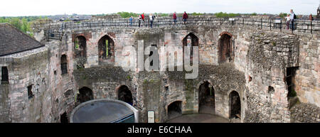 Clifford es Tower, York von innen - Panoramablick Stockfoto