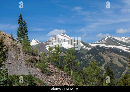 Blick vom Boreas Pass Road in der Nähe von Breckenridge, Colorado. Höhe am Gipfel ist 11, 482 Feet - entlang der kontinentalen Wasserscheide. Stockfoto