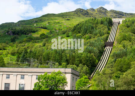 Sloy Hydrop Kraftwerk ist 152 MW das größte Wasserkraftwerk im Vereinigten Königreich, Loch Lomond, Schottland, UK. Stockfoto