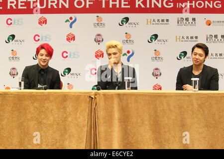 Hong Kong, China. 15. August 2014. Jun-Su Kim, Kim Jae-Joong und Park Yoo-Chun südkoreanische Boyband JYJ teilnehmen eine Pressekonferenz vor Konzert im AsiaWorld-Expo in Hongkong, China am Freitag, 15. August 2014. © TopPhoto/Alamy Live-Nachrichten Stockfoto