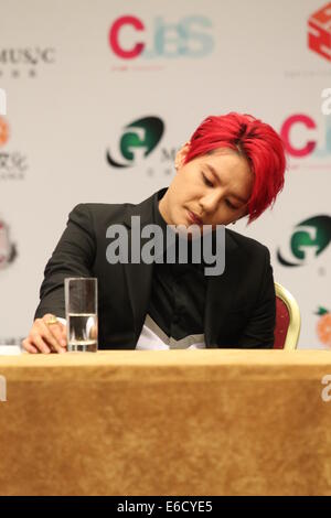 Hong Kong, China. 15. August 2014. Jun-Su Kim, Kim Jae-Joong und Park Yoo-Chun südkoreanische Boyband JYJ teilnehmen eine Pressekonferenz vor Konzert im AsiaWorld-Expo in Hongkong, China am Freitag, 15. August 2014. © TopPhoto/Alamy Live-Nachrichten Stockfoto
