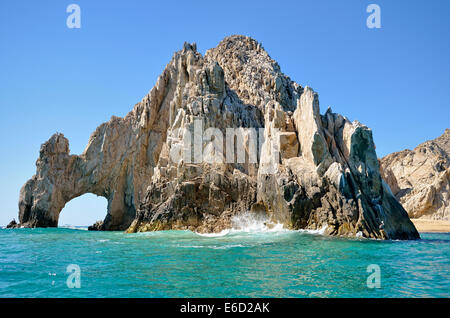 Felsbogen El Arco mit Küstenfelsen, Finisterra, Cabo San Lucas, Baja California Sur, Mexiko Stockfoto