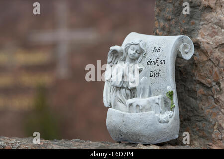 Deutschland, Bayern, Ruhpolding, Friedhof, Engel Figur Stockfoto