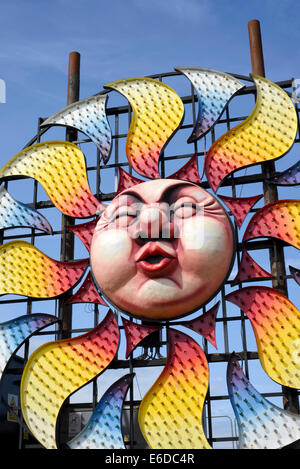 Die vier Jahreszeiten sind in der animierten tableaux Teil der Welt berühmten Blackpool Illuminations dargestellt. Dies ist Herbst Stockfoto