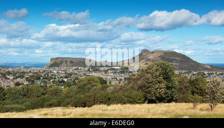 Arthurs Seat und Salisbury Crags Edinburgh Schottland Stockfoto