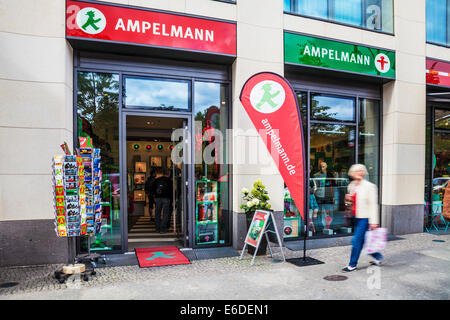 Ein Ampelmann-Souvenir-Shop in Berlin. Stockfoto