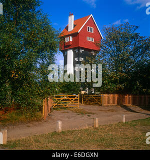 Haus in den Wolken Suffolk uk Stockfoto