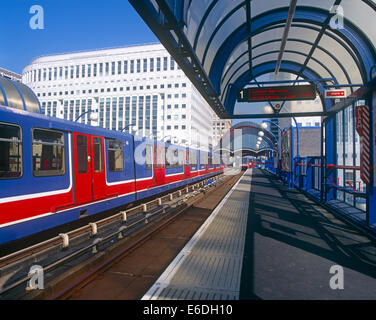 Heron Quay Bahnhof Docklands light Railway London UK Stockfoto