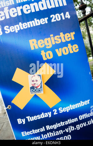 Schottische Unabhängigkeit Referendum Abstimmung Registrierung Erinnerung mit Alex Salmond Schmiere Aufkleber Stockfoto