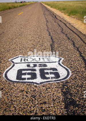 Entlang der Route 66, die Hauptroute von Autos von Chicago nach Los Angeles. Auf der Suche nach Arbeit, gefolgt Familien Rt 66, was sie hoffen Stockfoto