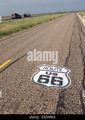 Entlang der Route 66, die Hauptroute von Autos von Chicago nach Los Angeles. Auf der Suche nach Arbeit, gefolgt Familien Rt 66, was sie hoffen Stockfoto