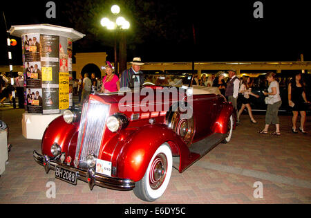 1934 Auburn Oldtimer auf dem Display während der Tremains Art-Déco-Wochenende in Napier in der Hawke Bay Region, North Island, New Stockfoto