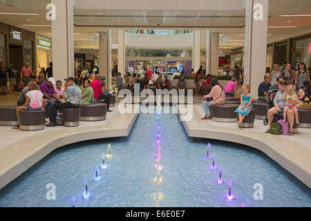 West Edmonton Mall, eines der größten Einkaufszentren der Welt. Stockfoto