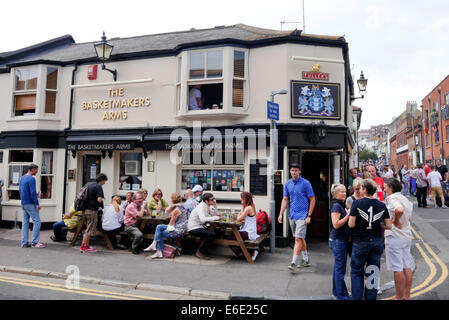 Die Korbmacher Arme Wirtshaus in Brighton, Sussex UK Stockfoto