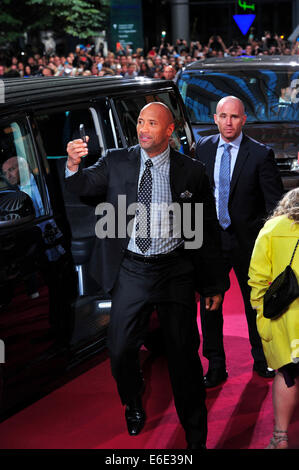 Berlin, Deutschland. 21. August 2014. Dwayne Johnson an die Premiere von "Herkules" in Berlin teilnehmen. Bildnachweis: Dpa picture Alliance/Alamy Live News Stockfoto