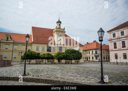 Aufbau der Garde, jetzt Archäologisches Museum, das Fort, Tvrdja, Osijek, Slawonien, Kroatien Stockfoto