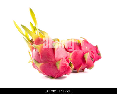 Exotische Drachen Obst, selektiven Fokus auf erste Frucht, isoliert auf weißem Hintergrund Stockfoto