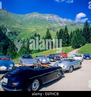 Porsche Oldtimer Rallye Morzine Savoyen französische Alpen Frankreich Stockfoto