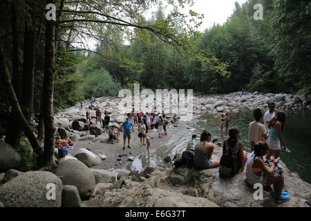 Lynn Canyon Park, nördlich von Vancouver, Kanada, ist ein beliebter Drehort aufgrund seiner natürlichen Landschaft. Stockfoto