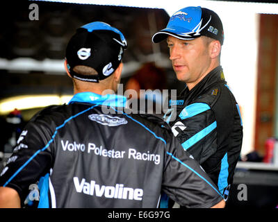 Schwedische Tourenwagen-Fahrer Robert Dahlgren nahm die alle neuen Volvo V8 Supercars für die ersten Runden auf Sydney Motorsport Park tagsüber V8 Test. Schnellste Zeit ging an Fabian Coulthard.  Mit: Robert Dahlgren wo: Sydney, Australien bei: 15 Feb 20 Stockfoto