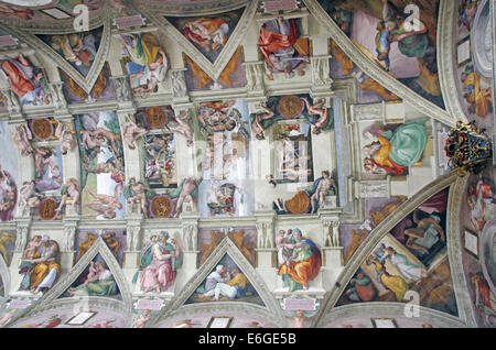 Michelangelo-Gemälde: Decke der Sixtinischen Kapelle in Rom Stockfoto