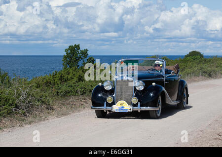 Mercedes 170 SA Cabriolet (1950) in Oldtimer-Rallye in Schweden Stockfoto