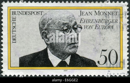 Briefmarke gedruckt in Deutschland, wurde Jean Monnet, französischer Vertreter der Vereinigung Europas, ersten Ehrenbürger Europas, 1976 Stockfoto