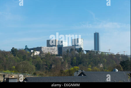 Kirchberg - Europaviertel in Nordost-Luxemburg-Stadt. Rechnungshof, Gericht der Gerechtigkeit, Europäische Investitionsbank ein Stockfoto