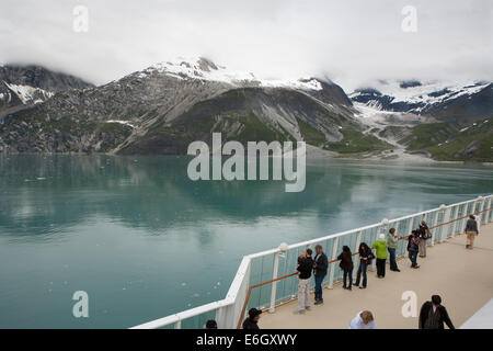 Grand Pacific Gletscher, mitten im Glacier Bay National Park and Preserve in Alaska, gesehen von der Norwegian Pearl, einem Kreuzfahrtschiff Stockfoto