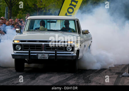 Burnout-Event in Västerås, Schweden 2014 Power Big Meet Stockfoto