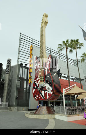 Gitarre-Schild draußen Hard Rock Cafe, Universal CityWalk Hollywood, Los Angeles, Kalifornien, USA Stockfoto