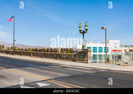 Bronzetafel am Ende die verschobene London Bridge in Lake Havasu City, Arizona Stockfoto