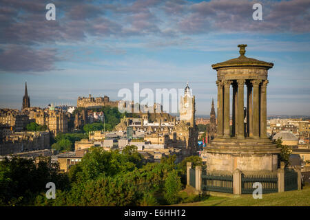 Am frühen Morgen am Dugald Stewart Monument - Blick vom Calton Hill in Edinburgh, Schottland Stockfoto