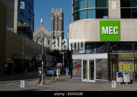 Mountain Equipment Co-op (MEC) Sport-Shop in der Innenstadt von Québec (Stadt) Stockfoto